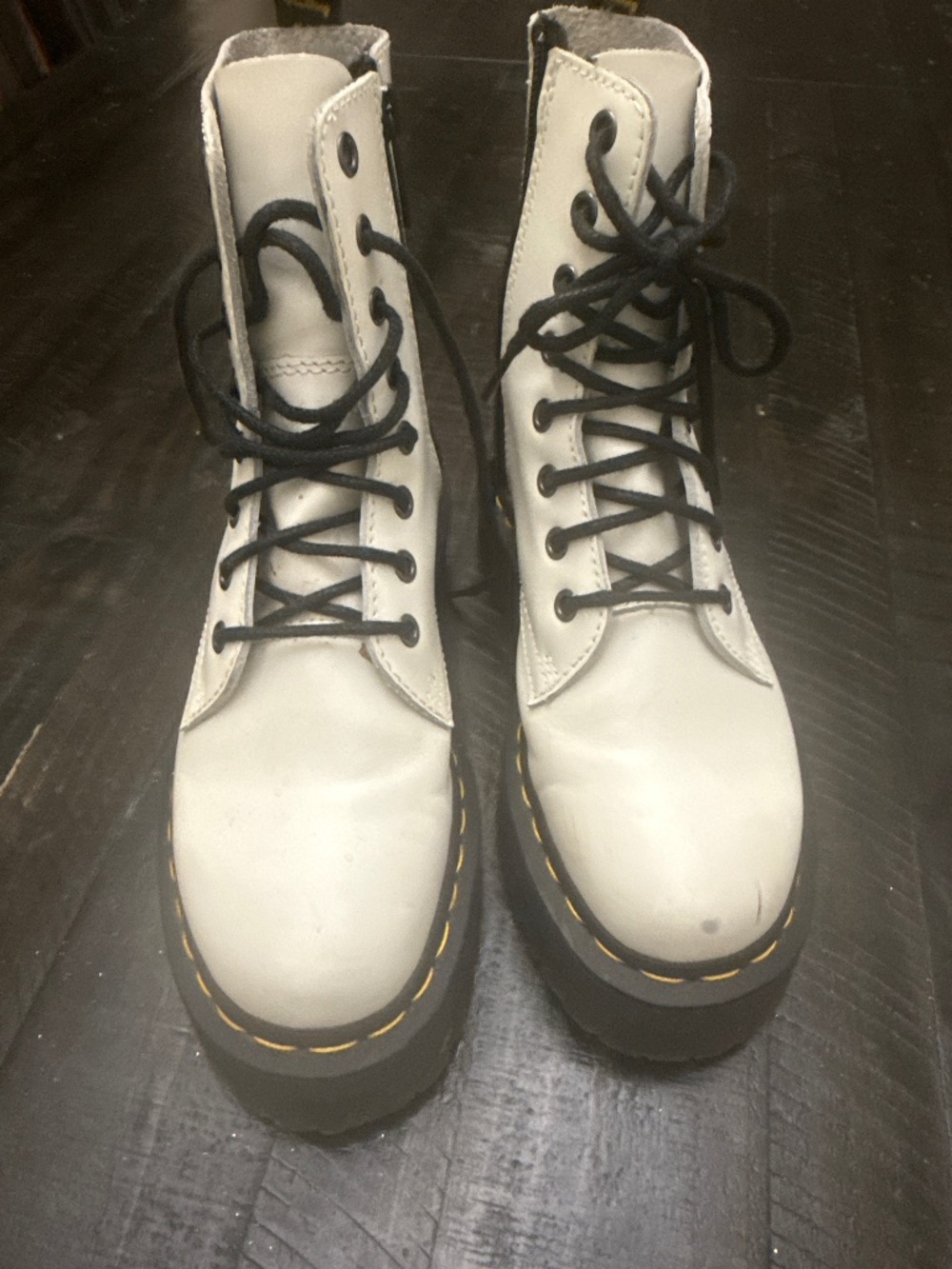 Dr. Martins airwair platform